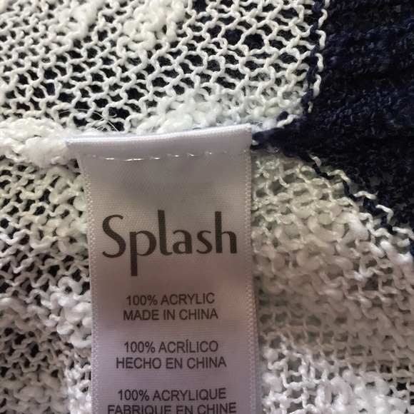 NWOT Knit Cropped Striped Shirt By SPlash - Picture 7 of 7